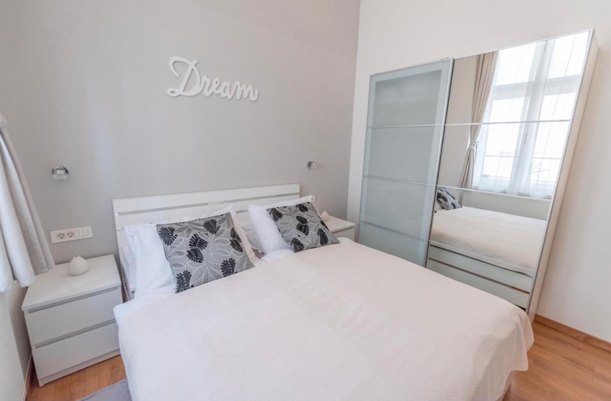 Main Square Dream Apartment ザグレブ エクステリア 写真